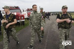 Задержанный являлся "спикером" террориста Губарева (на фото в центре), заявили в прокуратуре