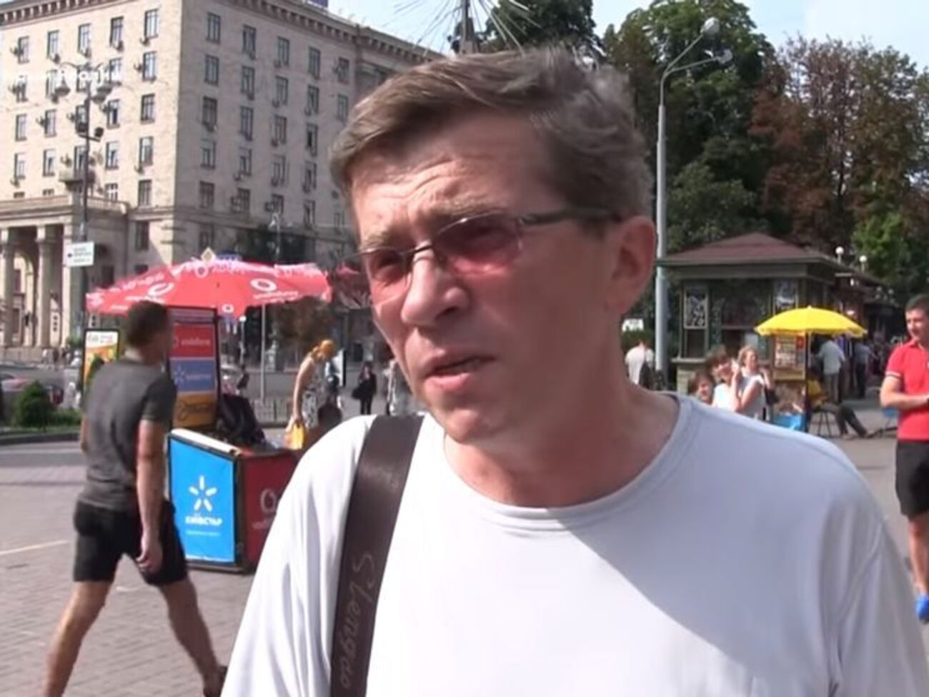 Опрос на улицах Москвы и Киева