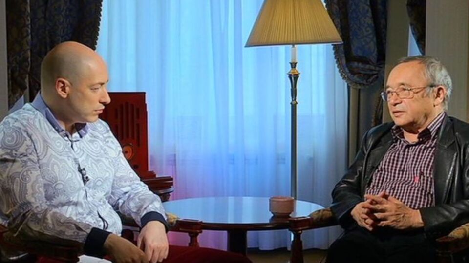 Юлий Ким: У меня есть шуточная песня о Путине. Я искал к этой фамилии экзотические рифмы: "Путин – загляни в компьютер" или "Путин – шпицрутен"