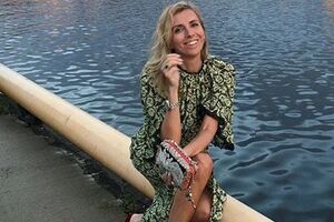 "Паулина отдыхает!" – пользователи Instagram прокомментировали фото Светланы Бондарчук в нижнем белье