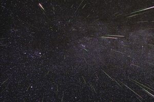 Сегодня ночью земляне наблюдали звездопад Персеиды