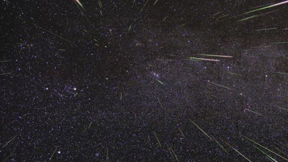Сегодня ночью земляне наблюдали звездопад Персеиды