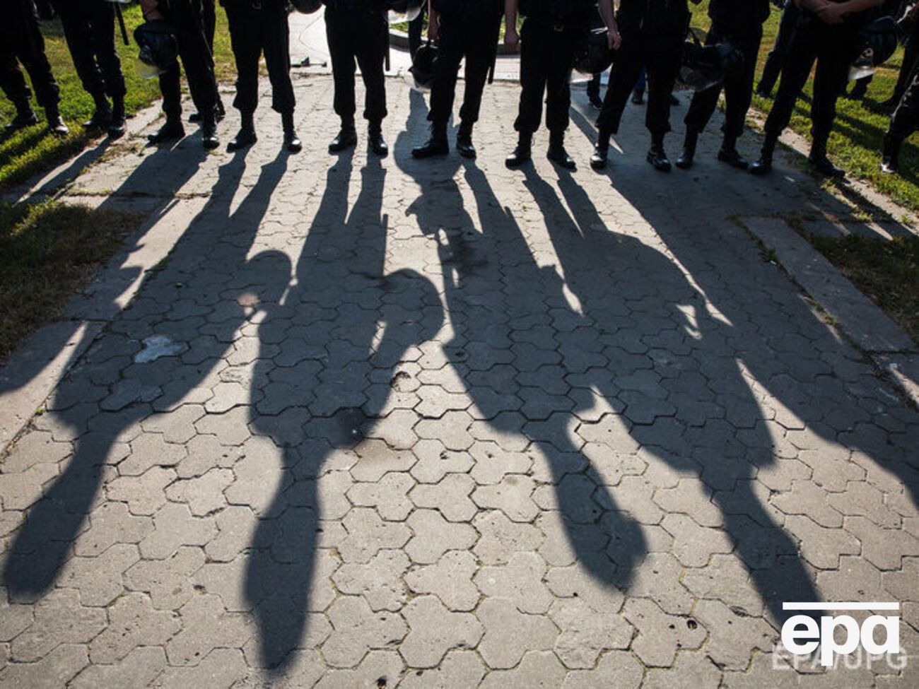 В составе ГУР Минобороны нет ни воинской части, ни военного, которого в России называют "организатором диверсии" в Крыму, заявила украинская сторона