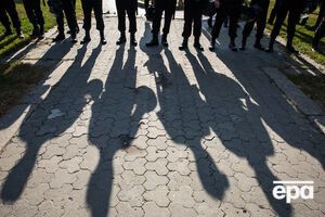 В составе ГУР Минобороны нет ни воинской части, ни военного, которого в России называют "организатором диверсии" в Крыму, заявила украинская сторона