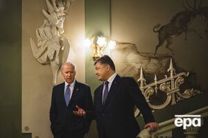 Байден и Порошенко обсудили ситуацию в Крыму