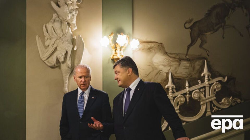 Байден и Порошенко обсудили ситуацию в Крыму