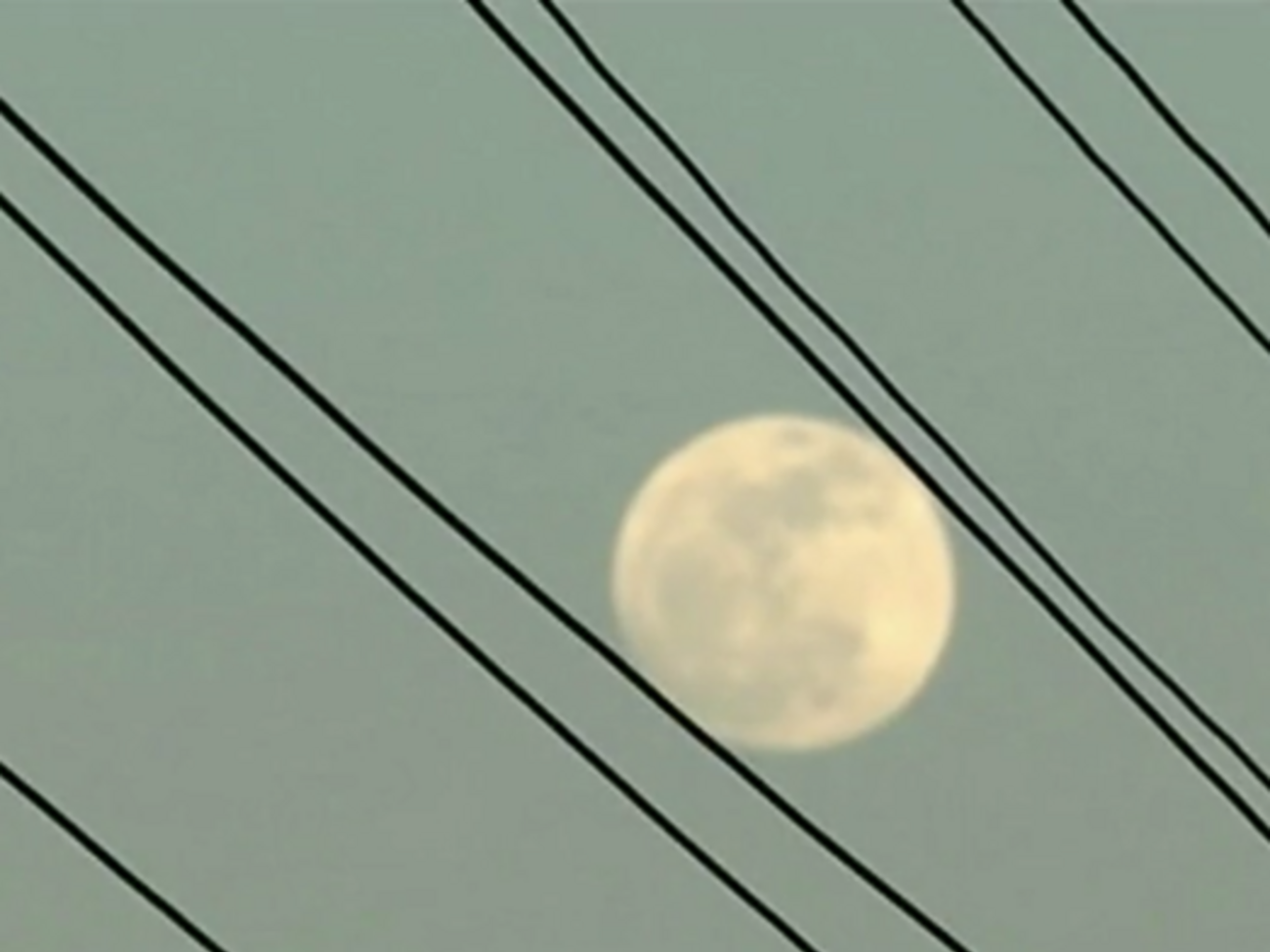 "Первый канал" показал в кадре полнолуние, которое последний раз наблюдалось 20 июля