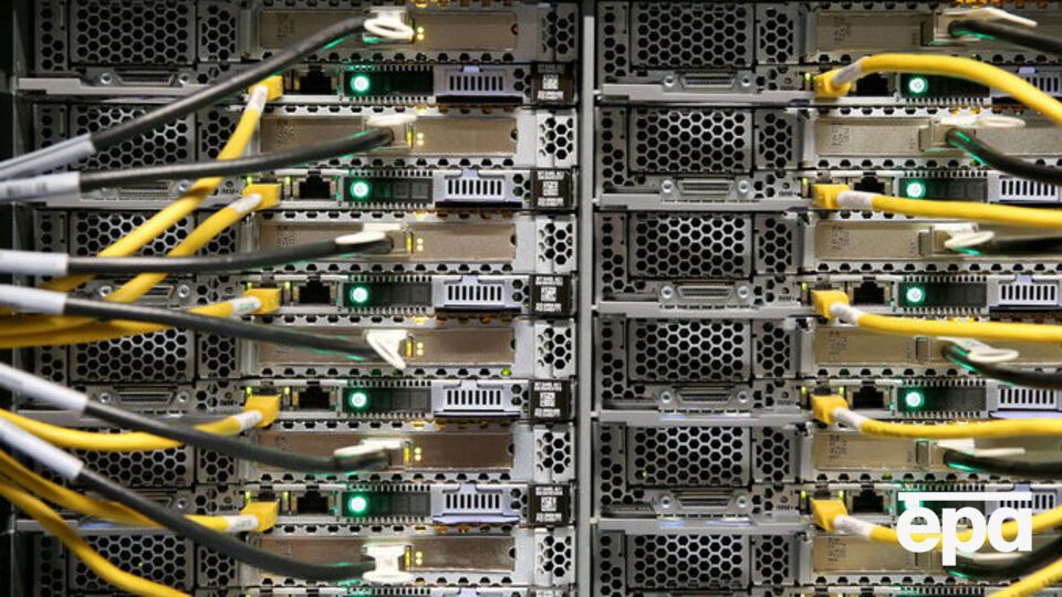 По мнению правозащитника, система без аттестата соответствия будет непрозрачной