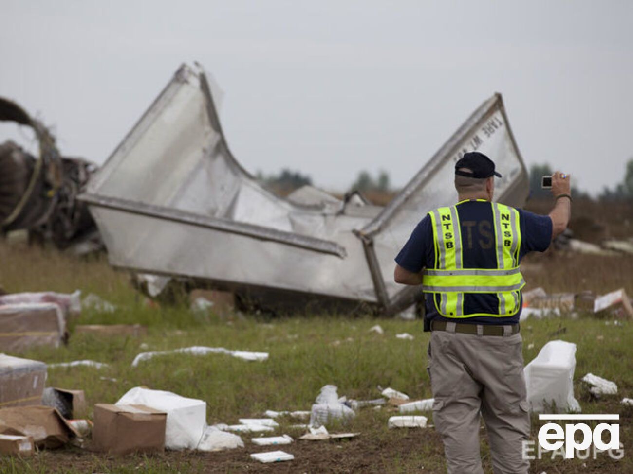 Перед крушением пилот успел подать сигнал бедствия, но спасатели не успели на него отреагировать