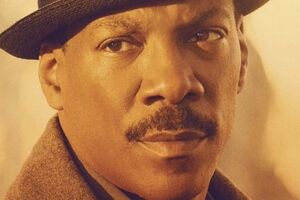 Герою Мерфи предстоит подружиться с дочерью женщины, у которой он работает