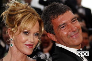 Гриффит: С днем рождения, мой невероятно красивый бывший муж!