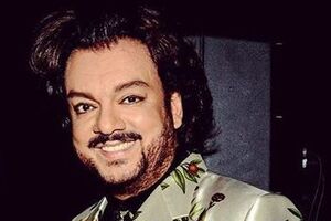 Киркоров заключил Ани Лорак в объятия, стоя у нее за спиной