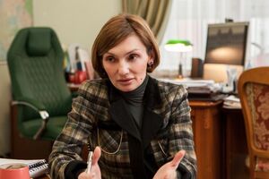 Всем специалистам, желающим попасть на работу в НБУ, Рожкова посоветовала присылать резюме