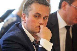 Раньше Холодницкий заявлял, что оснований говорить о побеге Чауса еще нет