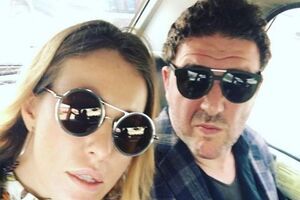 Собчак показала объятия с мужем