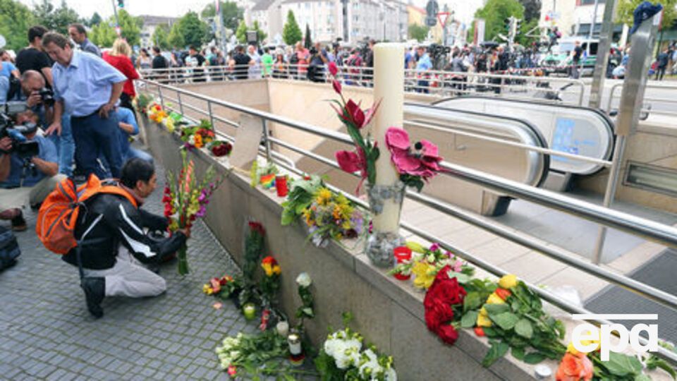 22 июля в Мюнхене в результате нападения погибли восемь человек, девятый скончался ночью в больнице