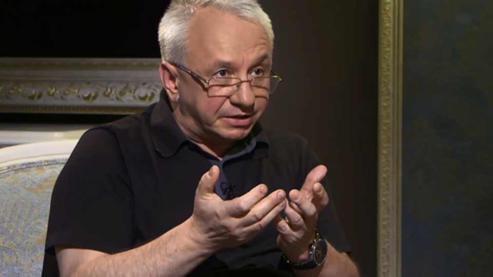 Алексей Кучеренко: С умным видом, не читая, проголосовали по три тарифа для 300 городов! Бараны!