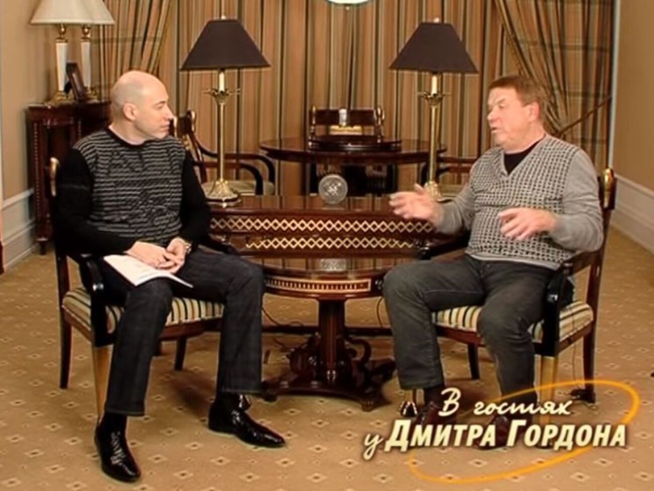 Михаил Кокшенов: Героям-любовникам сложнее, чем дуракам. Они до 30 лет работают, дальше алкоголь, а у комедийных артистов долгий век
