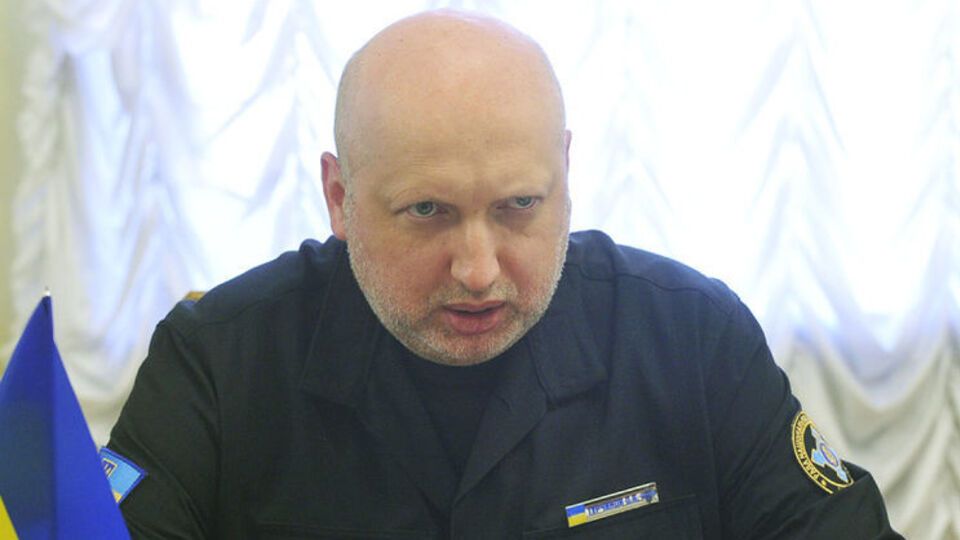Турчинов считает, что подчинение Украины – главная цель Кремля