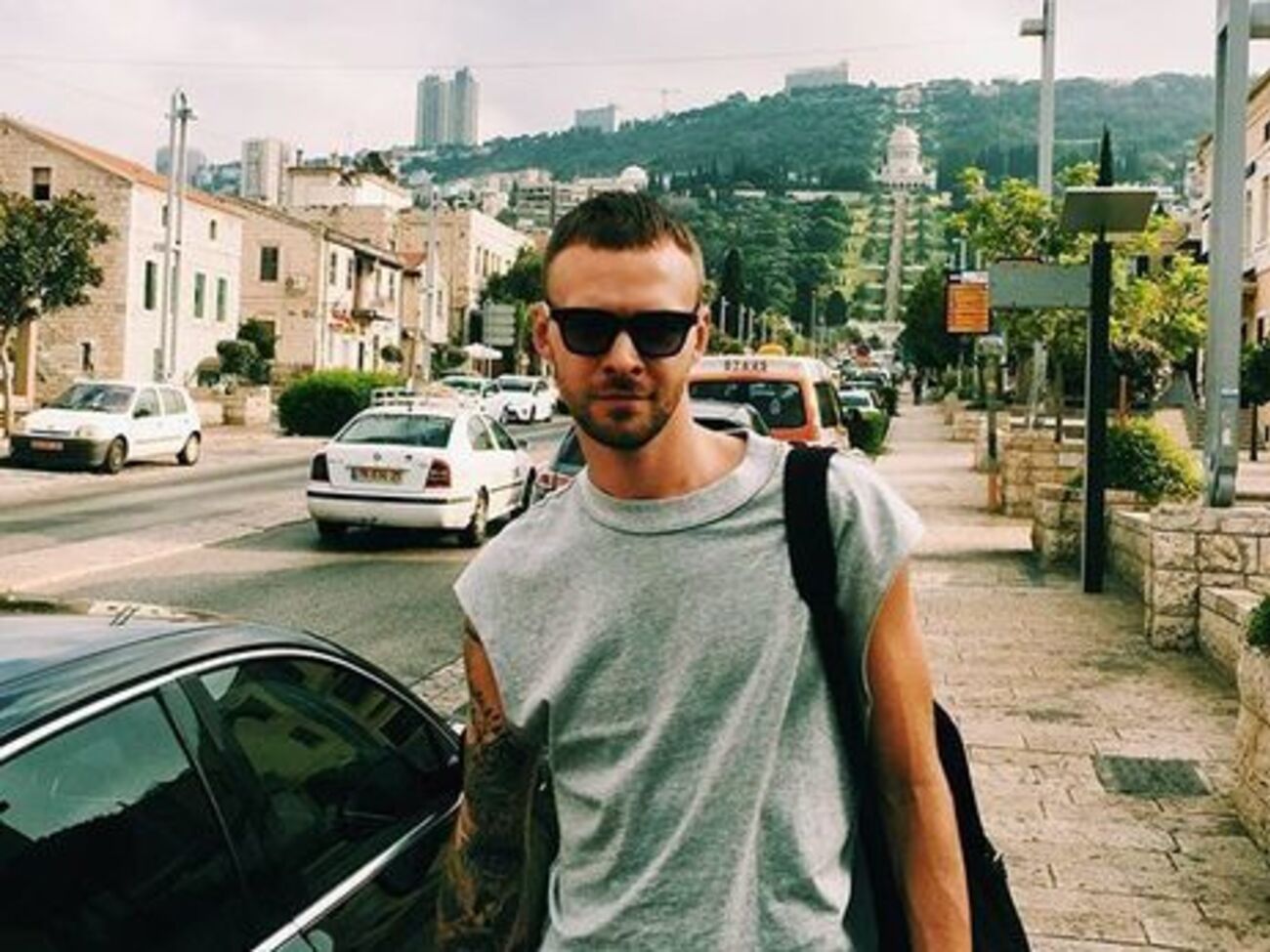 Барских исполнил свою новую песню на английском