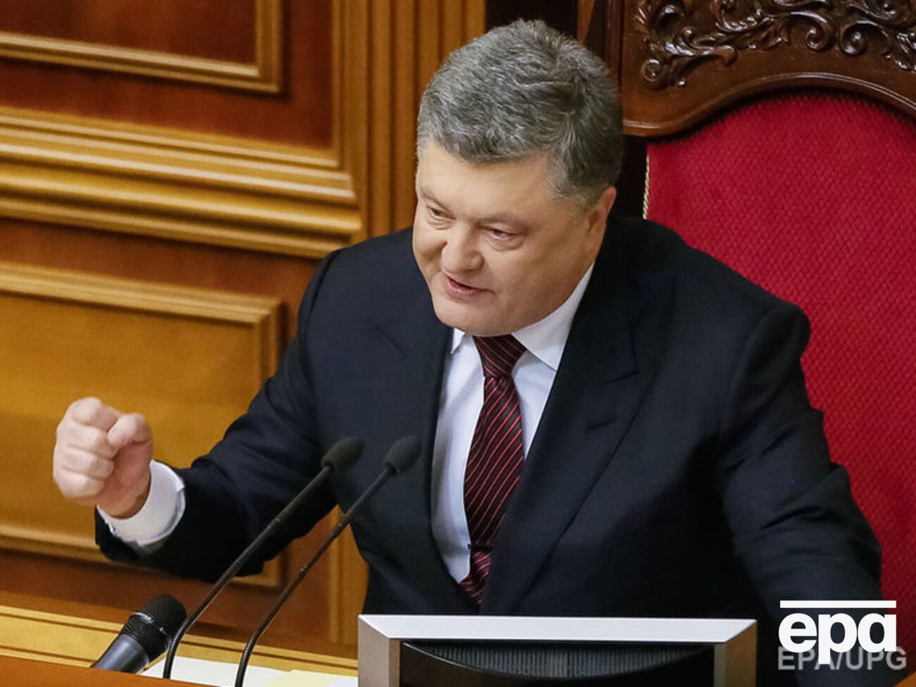 Порошенко ветировал закон об амнистии