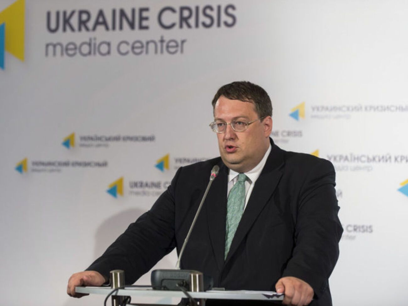 Антон Геращенко: Нам надо Украину сшивать
