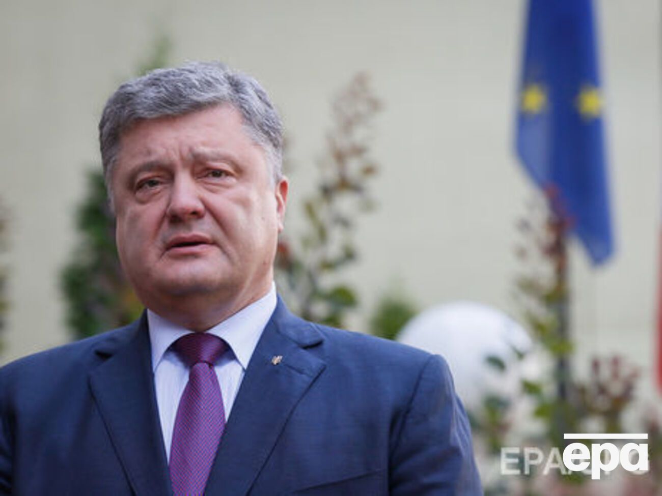 По данным СМИ, президент отложил свой допрос