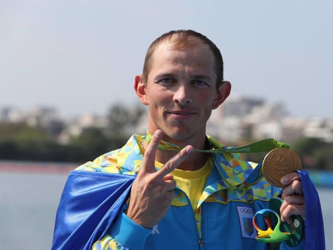 Награждение Юрия Чебана