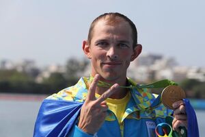 Награждение Юрия Чебана