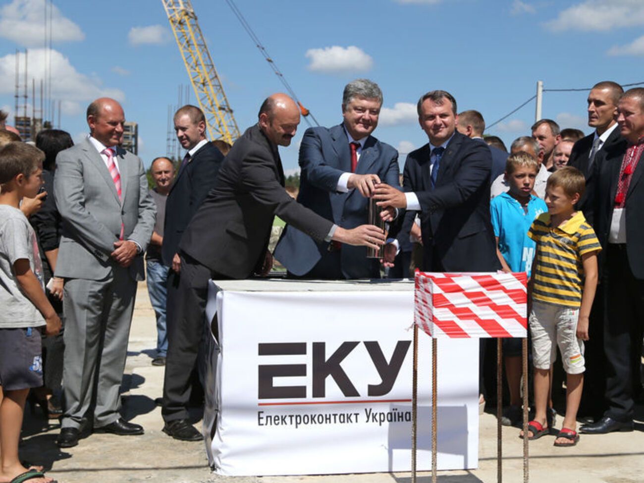 Петр Порошенко:&nbsp;Немецкие и французские собственники своей гривной голосуют за нашу с вами независимость