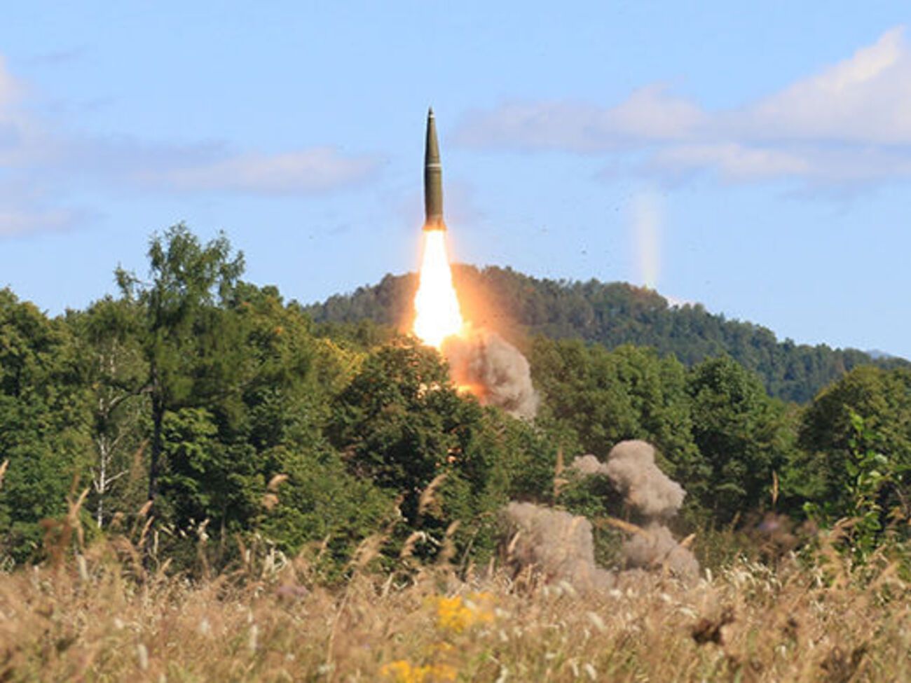 "Искандер" &ndash;&nbsp;оперативно-тактический ракетный комплекс