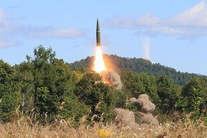 "Искандер" – оперативно-тактический ракетный комплекс