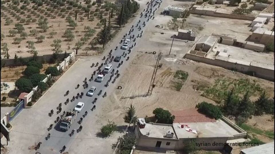 Боевики ИГИЛ бежали из Манбиджа 12 августа