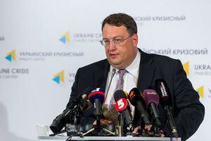 Антон Геращенко: Не факт, что Манафорт не будет помогать Трампу, не занимая официальных постов