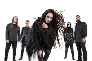 Санина с синей помадой на губах снялась в клипе Perfection