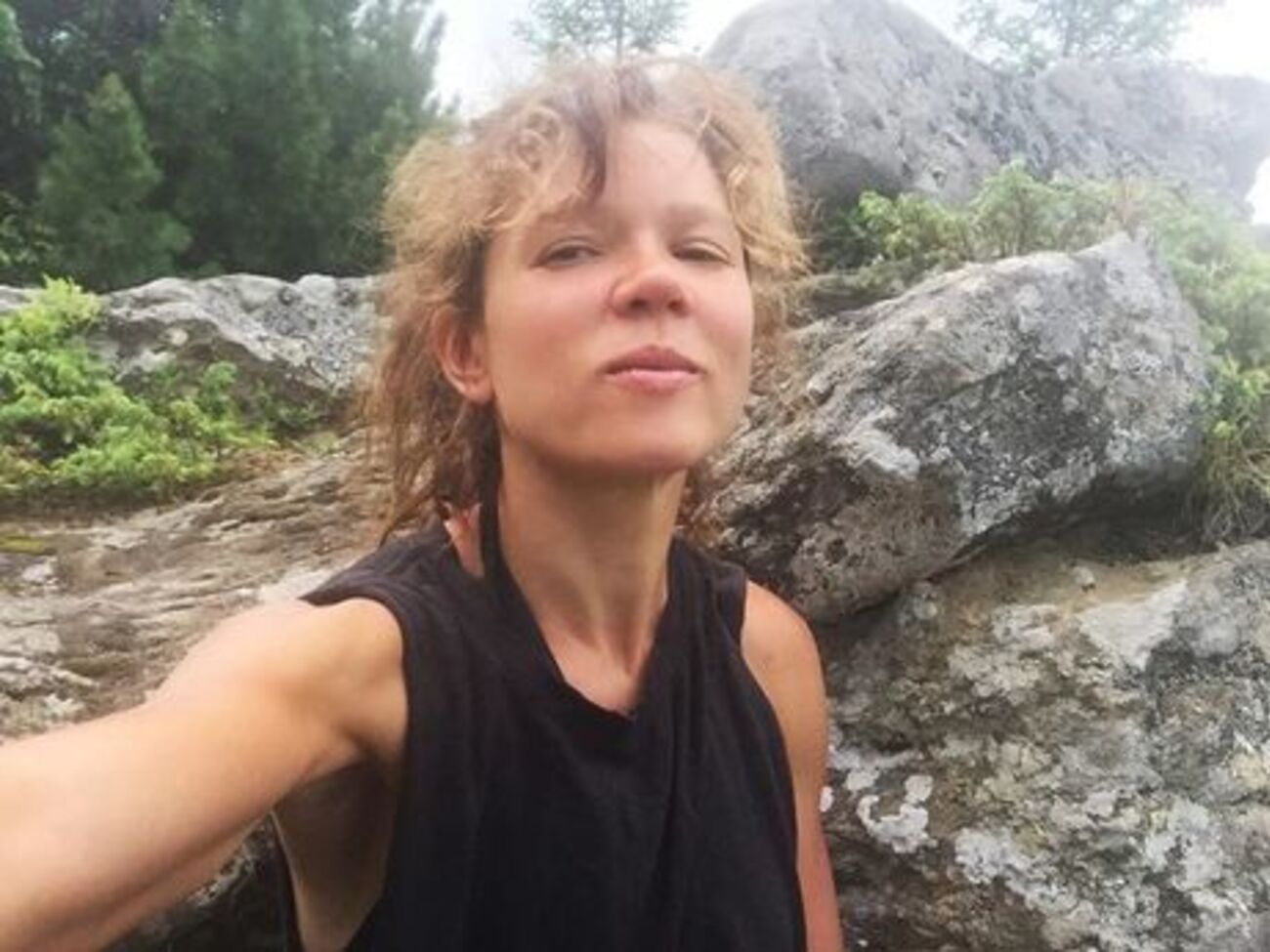 Руслана:&nbsp;Я сейчас нахожусь в Карпатах и провожу здесь достаточно сложные музыкальные квесты