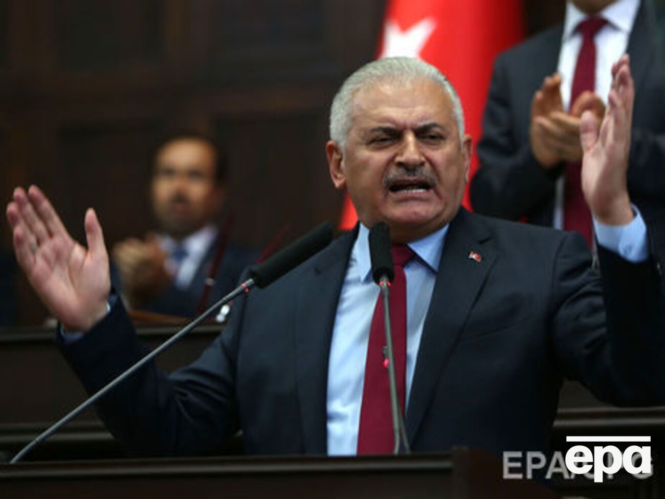 Йылдырым напомнил, что Турция считает Гюлена организатором военного переворота в стране