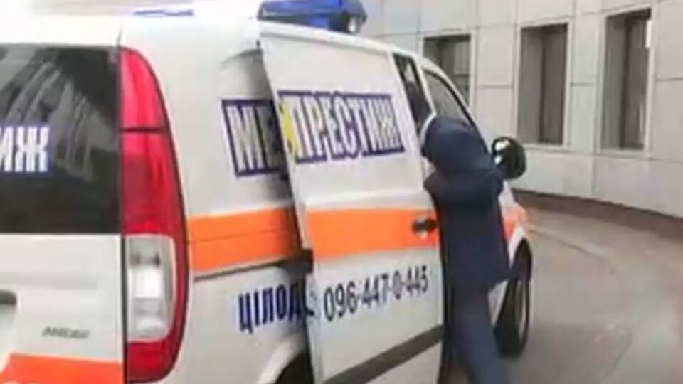 Постного привезли в суд