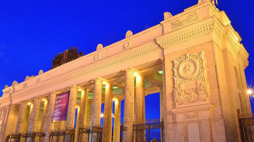 Мужчина утонул в парке Горького в Москве