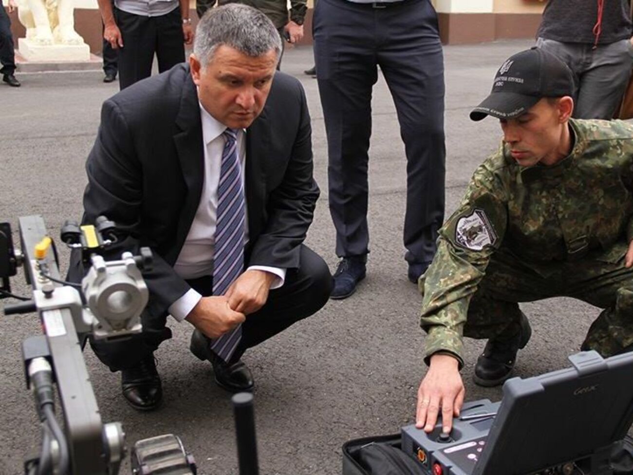 Аваков:&nbsp;Трех таких автономных модулей-саперов на страну сегодня совершенно недостаточно