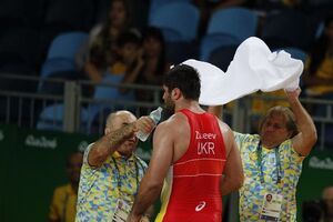 Засеев выбыл из турнира