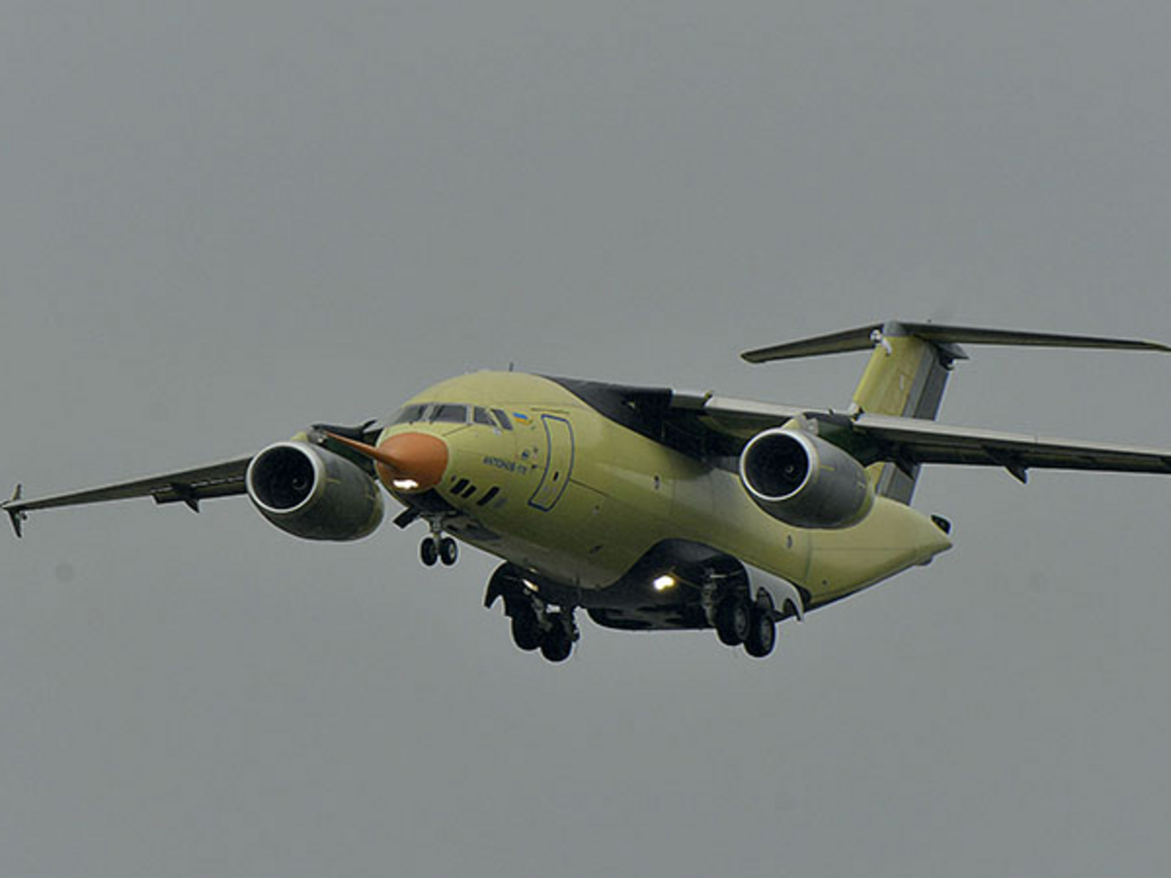 Самолет Ан-178 полетал с установленной в кабине камерой для обзора на 360 градусов