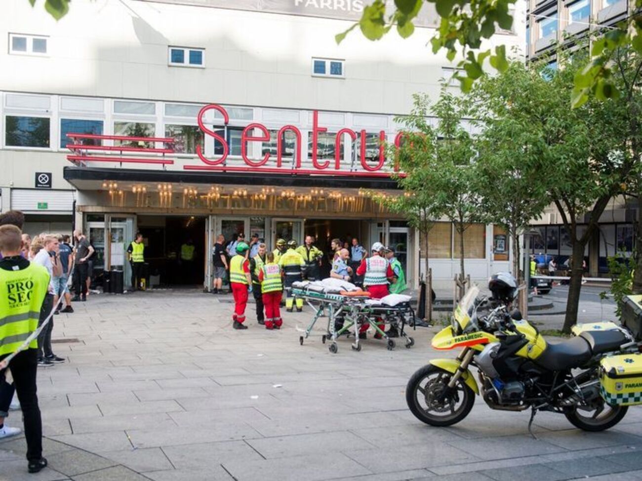 В результате инцидента пострадали 15 человек