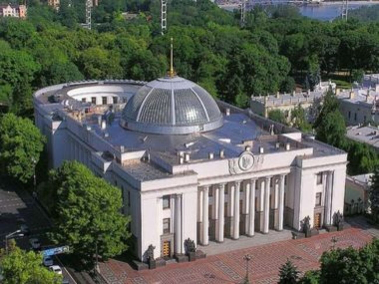Рада не будет собираться на внеочередную сессию