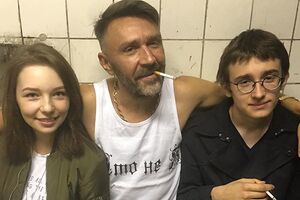 Шнуров показал своих взрослых детей