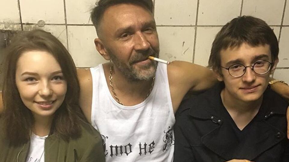 Шнуров показал своих взрослых детей