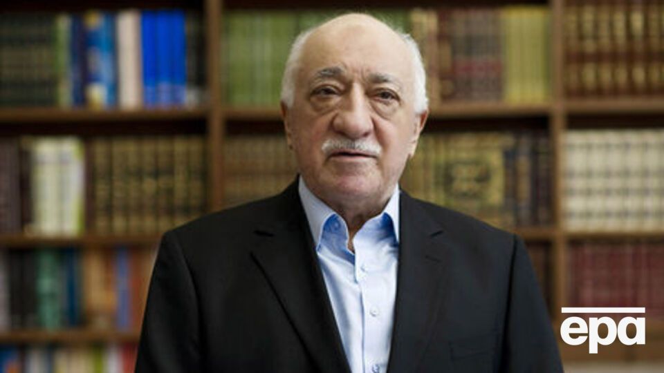 По словам эксперта, Фетхуллах Гюлен намекнул на свою причастность к перевороту