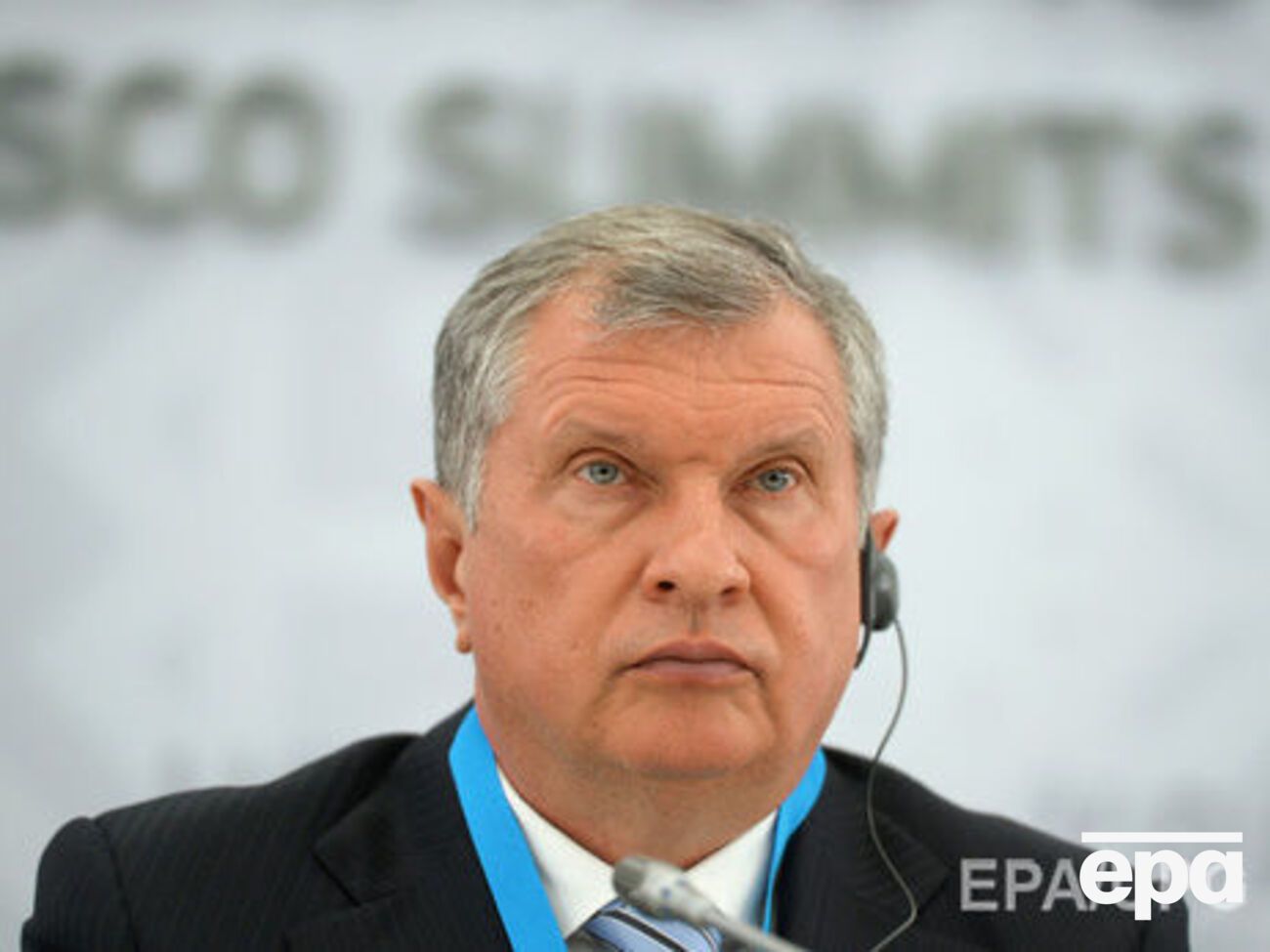 Сечин попросил президента РФ отменить пошлины на бизнес-джеты