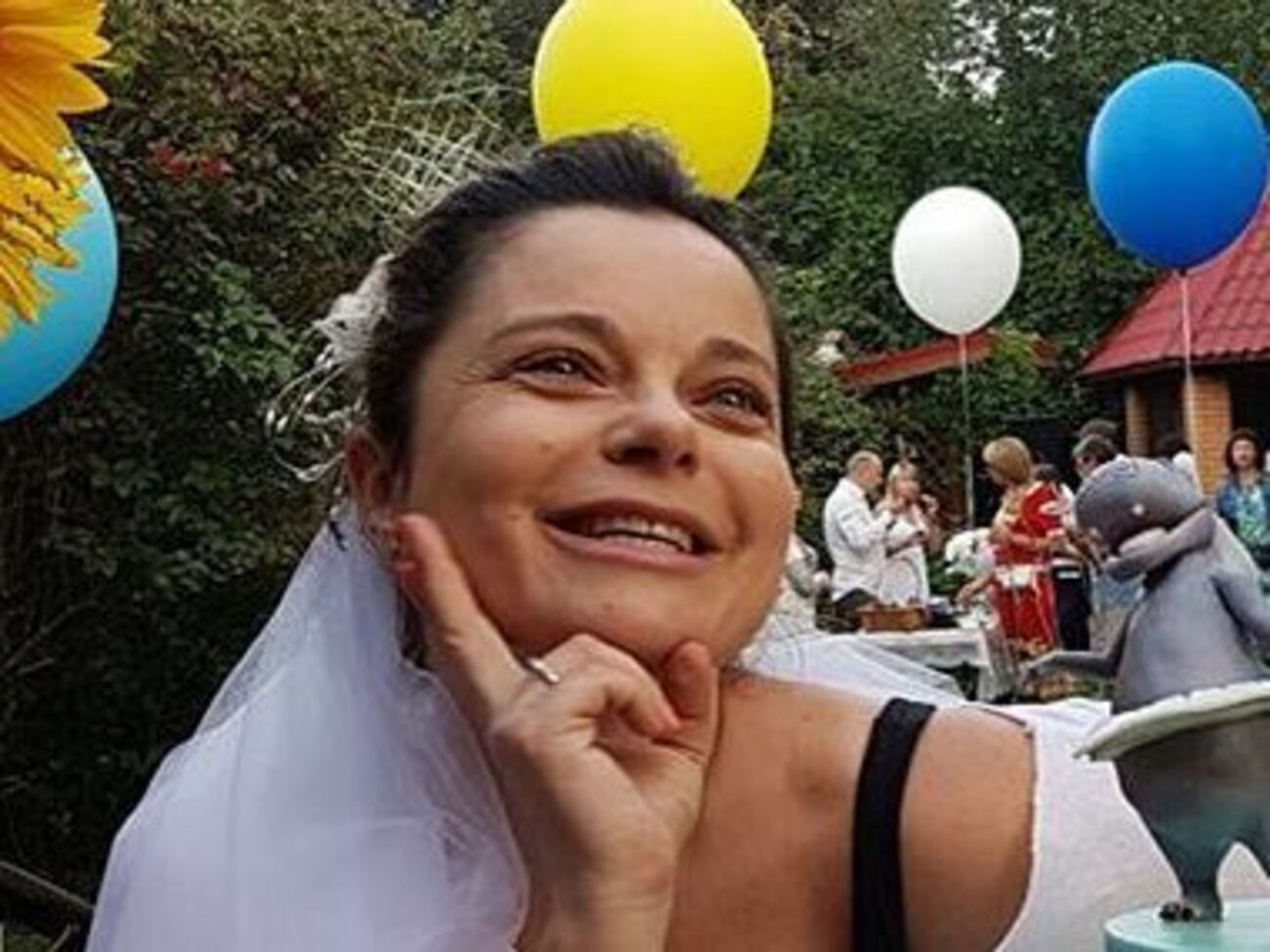 Королева:&nbsp;Наша 13-летняя годовщина!