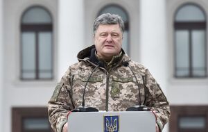 Порошенко вручит в Харькове ключи от квартир 26 семьям военных
